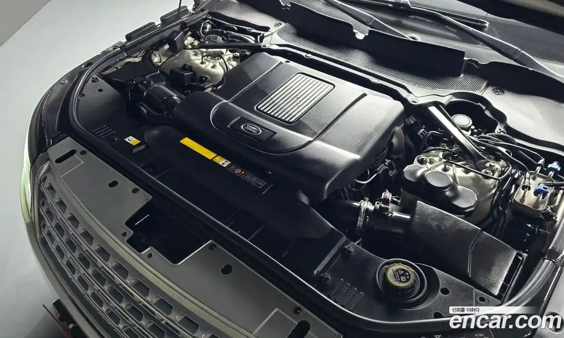 Land Rover Range-Rover 2017 4.4 Автомат в Москве № 213783, фото 7