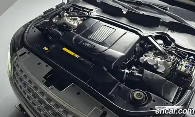 Land Rover Range-Rover 2017 4.4 Автомат в Москве № 213783, миниатюра 7