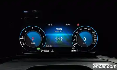 Volkswagen Golf 2022 2.0 Автомат в Москве № 215055, миниатюра 7