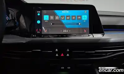 Volkswagen Golf 2022 2.0 Автомат в Москве № 215055, миниатюра 10