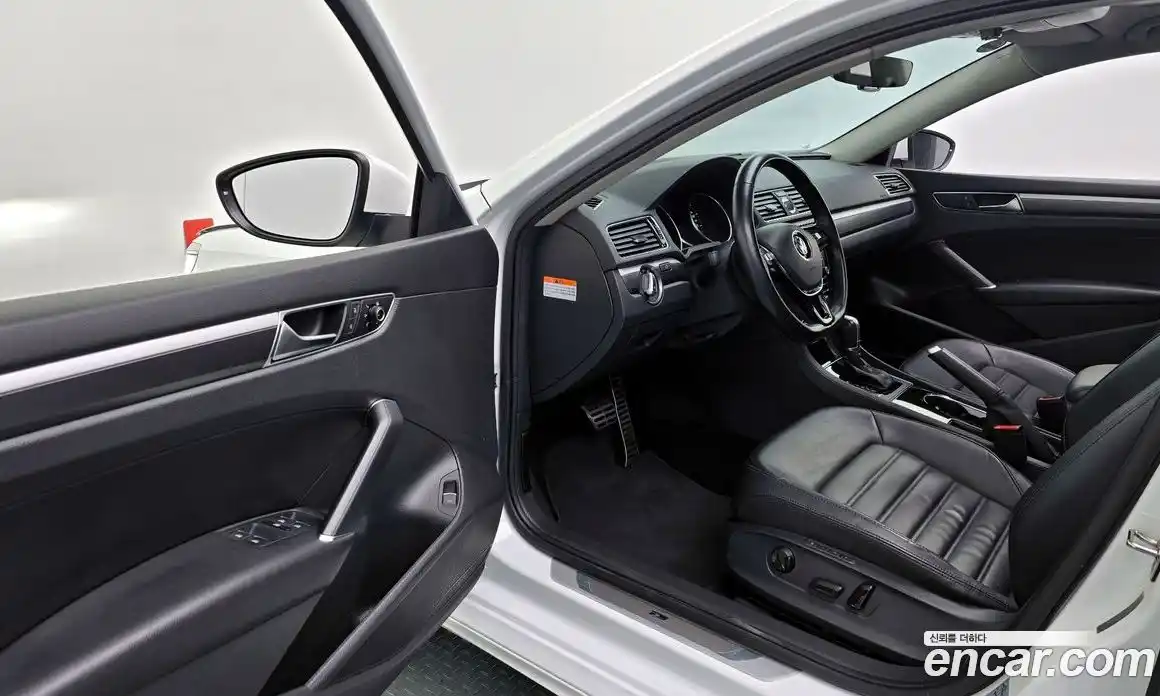 Volkswagen Passat 2016 1.8 Автомат в Москве № 215089, фото 16