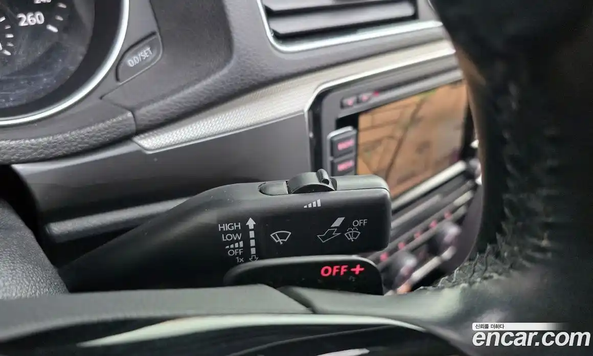 Volkswagen Passat 2016 1.8 Автомат в Москве № 215089, фото 18