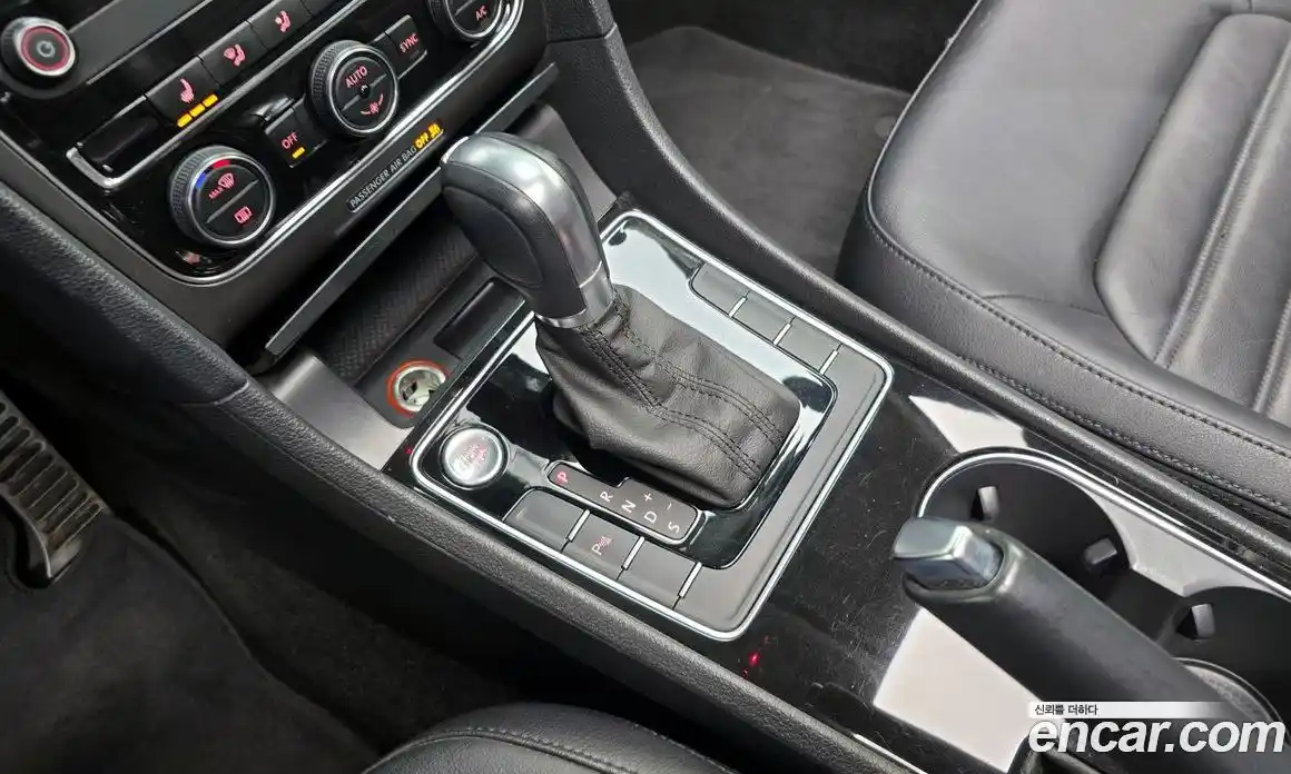 Volkswagen Passat 2016 1.8 Автомат в Москве № 215089, фото 3