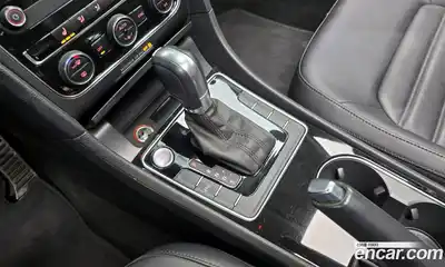 Volkswagen Passat 2016 1.8 Автомат в Москве № 215089, миниатюра 3