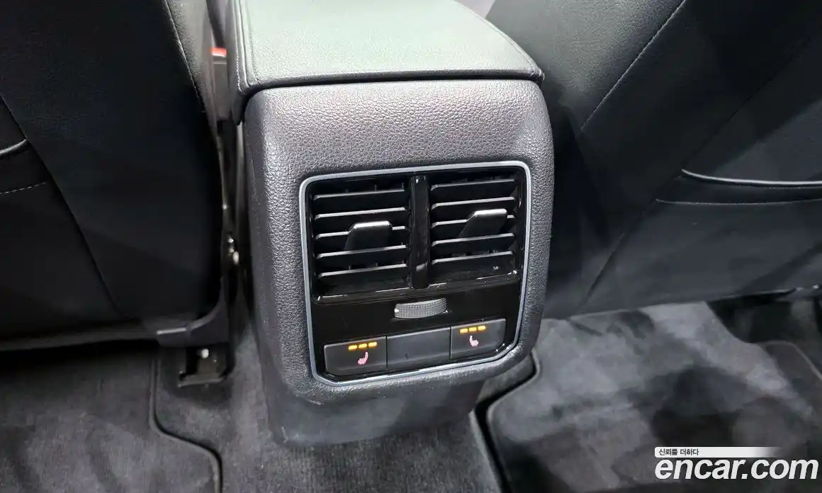 Volkswagen Passat 2016 1.8 Автомат в Москве № 215089, фото 10