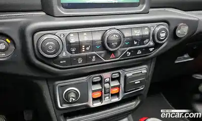 Jeep Wrangler 2021 2.0 Автомат в Москве № 215469, миниатюра 9