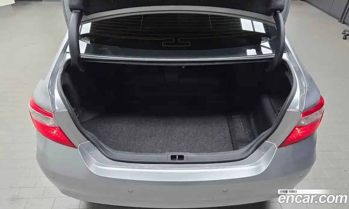 Toyota Camry 2016 2.5 Автомат в Москве № 215537, фото 9