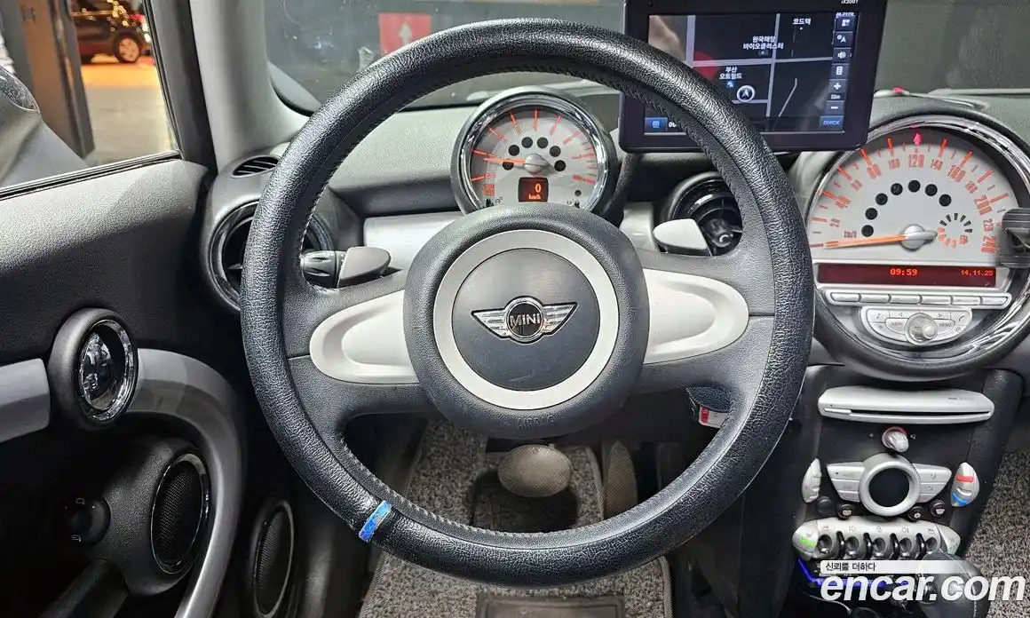 Mini Cooper 2008 1.6 Автомат в Москве № 215981, фото 12