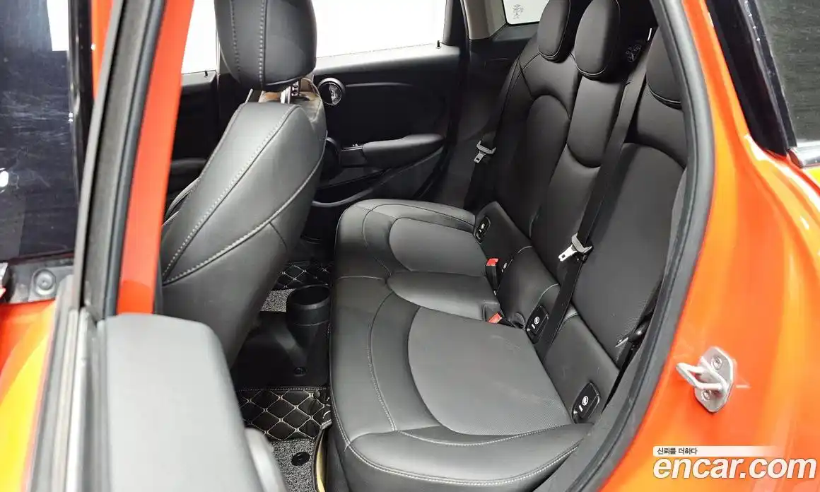 Mini Cooper 2021 1.5 Автомат в Москве № 219203, фото 15