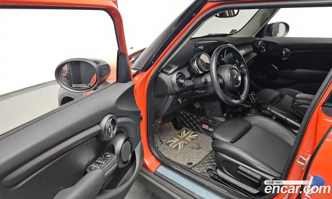 Mini Cooper 2021 1.5 Автомат в Москве № 219203, фото 20