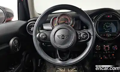 Mini Cooper 2021 1.5 Автомат в Москве № 219203, миниатюра 4