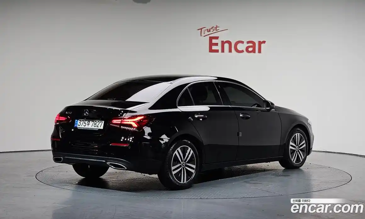 Mercedes-Benz A-Class 2021 2.0 Автомат в Москве № 220258, фото 13