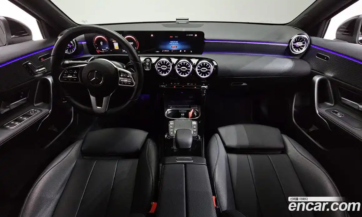 Mercedes-Benz A-Class 2021 2.0 Автомат в Москве № 220258, фото 5