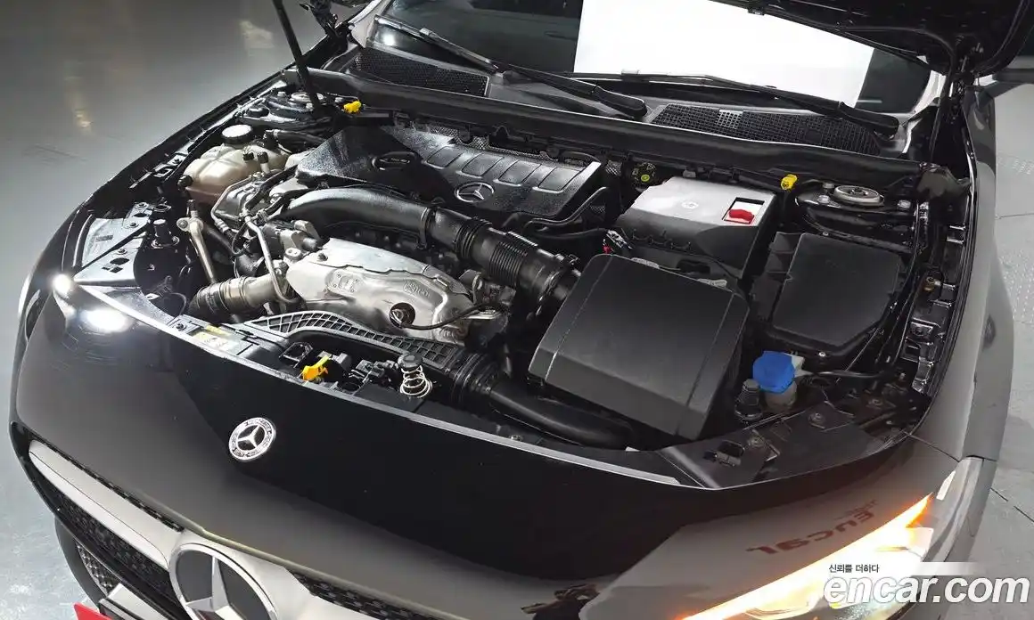 Mercedes-Benz A-Class 2021 2.0 Автомат в Москве № 220258, фото 8