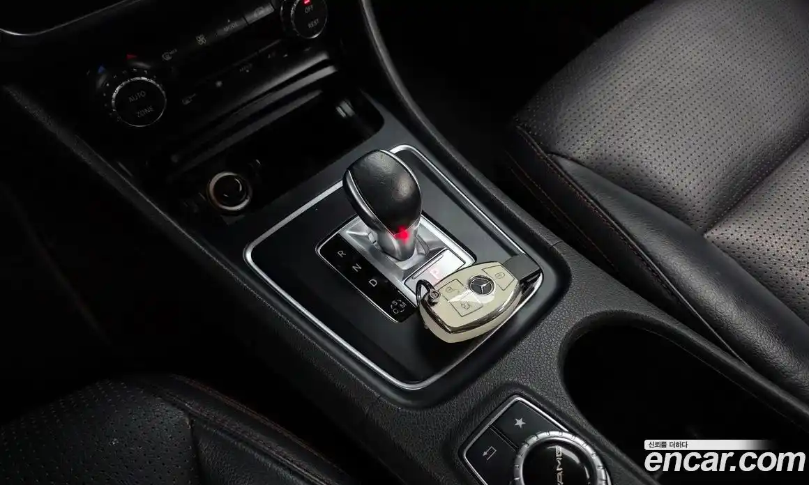 Mercedes-Benz CLA-Class 2015 2.0 Автомат в Москве № 221339, фото 14