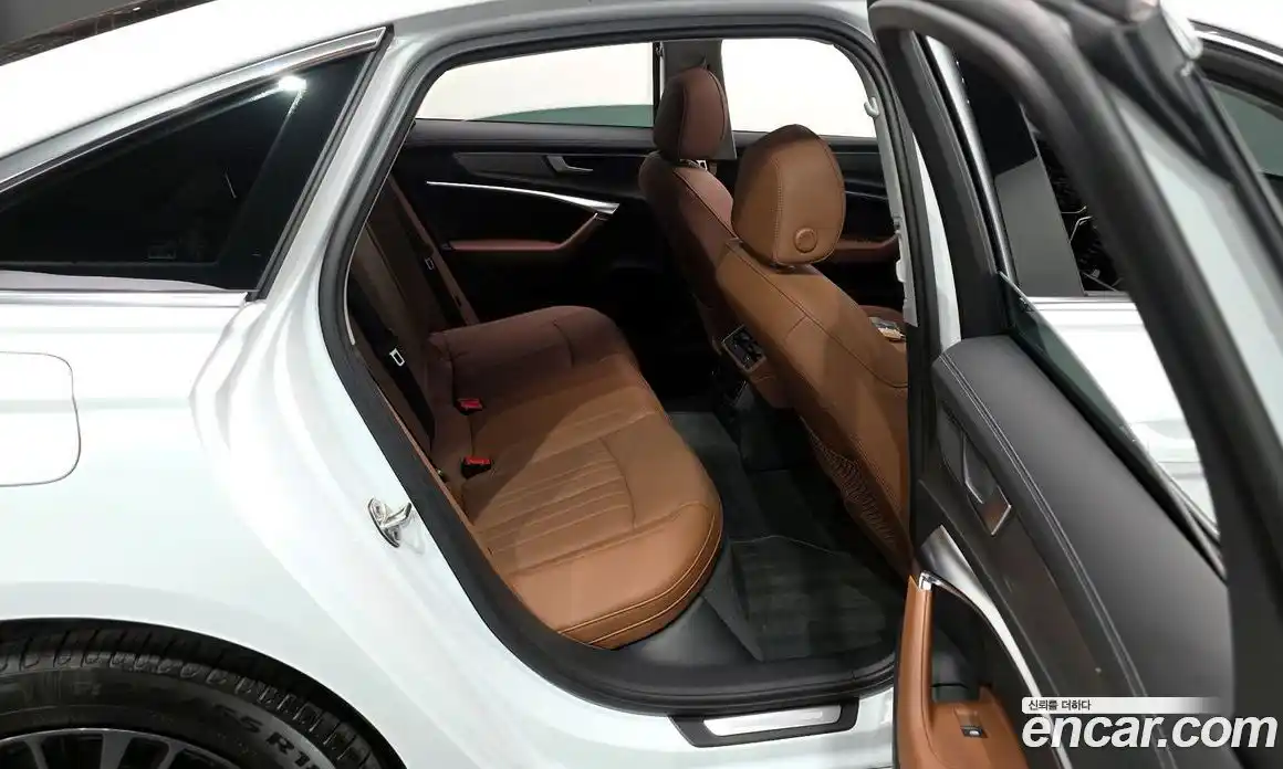 Audi A6 2025 2.0 Автомат в Москве № 227806, фото 16