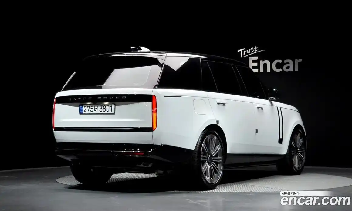 Land Rover Range-Rover 2025 4.4 Автомат в Москве № 231151, фото 14