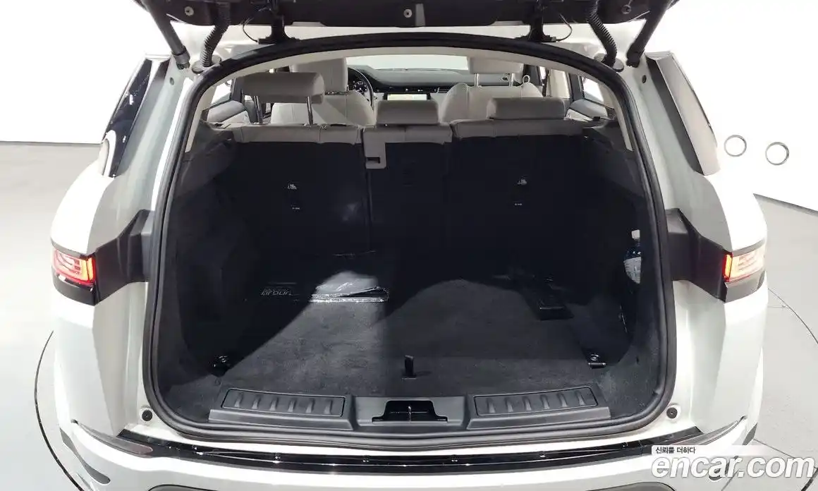 Land Rover Range-Rover Evoque 2020 2.0 Автомат в Москве № 231193, фото 5