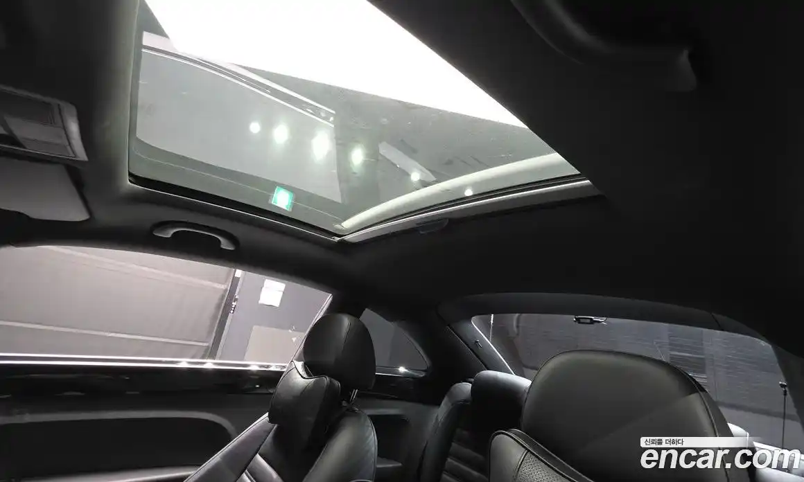 Volkswagen Beatle 2015 2.0 Автомат в Москве № 232208, фото 12