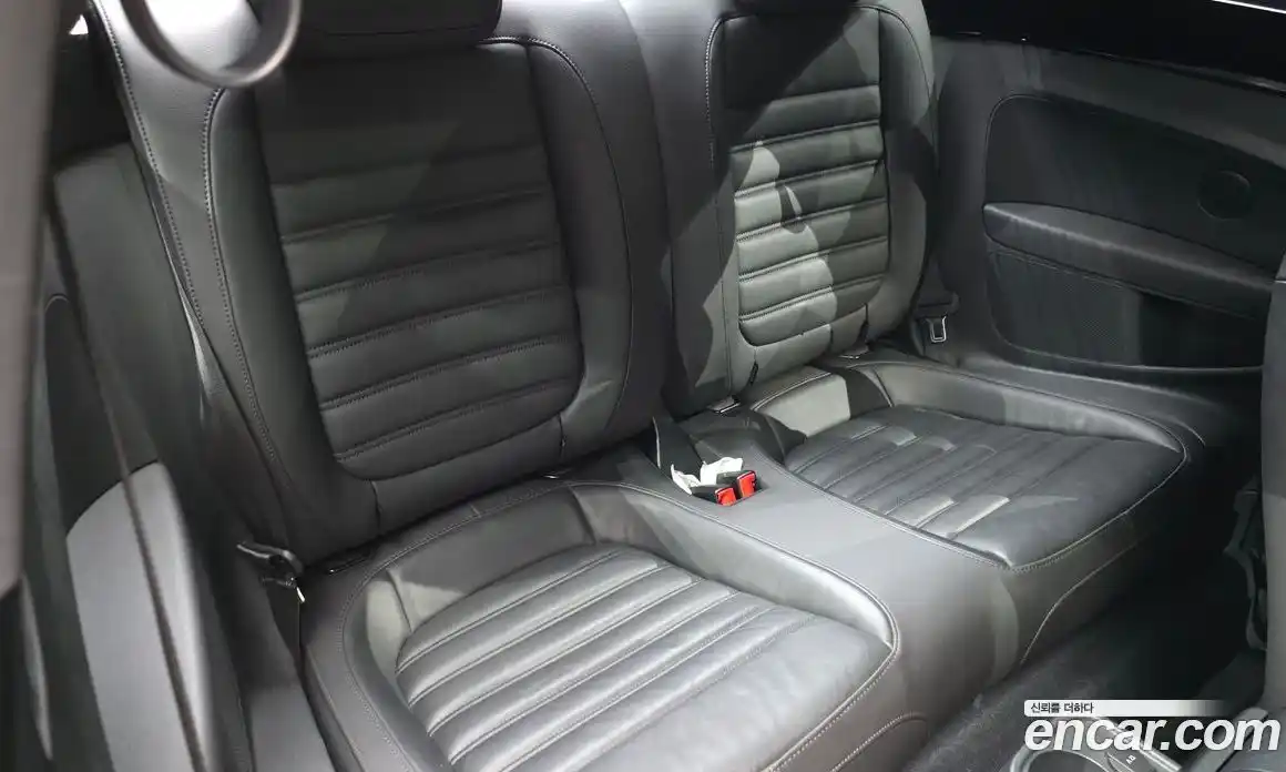 Volkswagen Beatle 2015 2.0 Автомат в Москве № 232208, фото 17