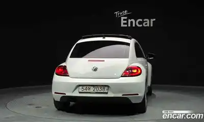 Volkswagen Beatle 2015 2.0 Автомат в Москве № 232208, миниатюра 6