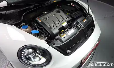 Volkswagen Beatle 2015 2.0 Автомат в Москве № 232208, миниатюра 7