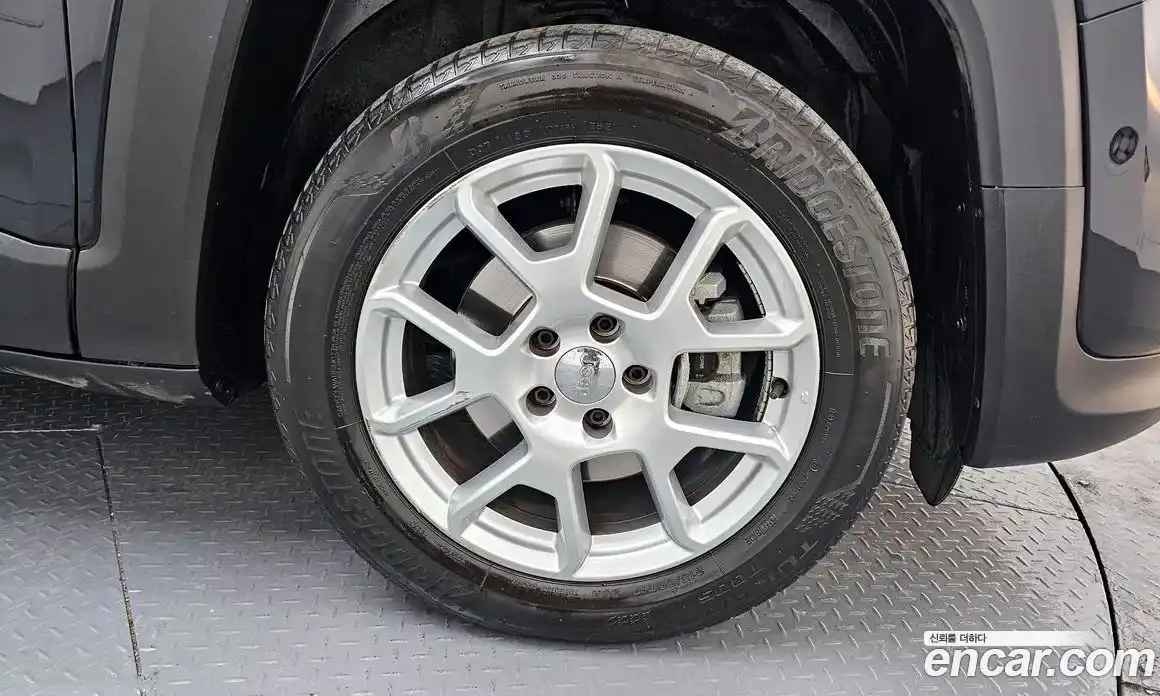 Jeep Renegade 2021 2.4 Автомат в Москве № 232286, фото 13