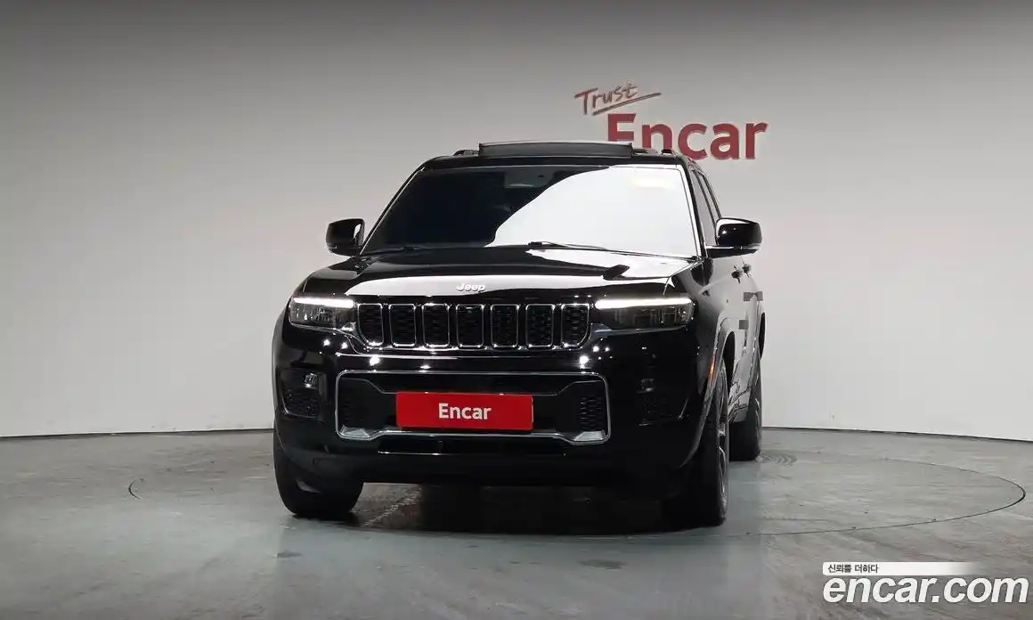 Jeep Cherokee 2023 3.6 Автомат в Москве № 232373, фото 1