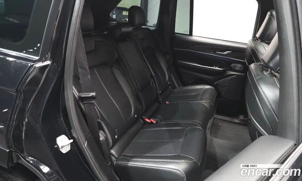 Jeep Cherokee 2023 3.6 Автомат в Москве № 232373, фото 11