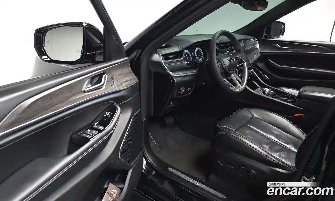 Jeep Cherokee 2023 3.6 Автомат в Москве № 232373, фото 3