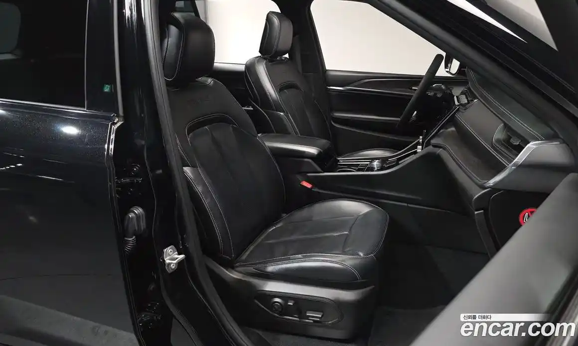 Jeep Cherokee 2023 3.6 Автомат в Москве № 232373, фото 9