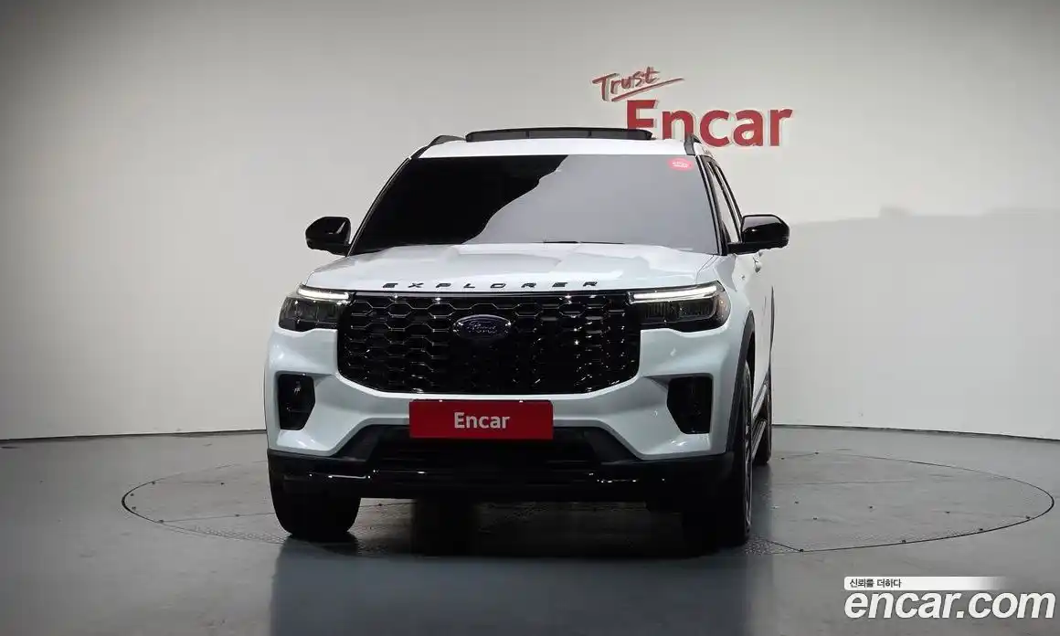 Ford Explorer 2025 2.3 Автомат в Москве № 233018, фото 14