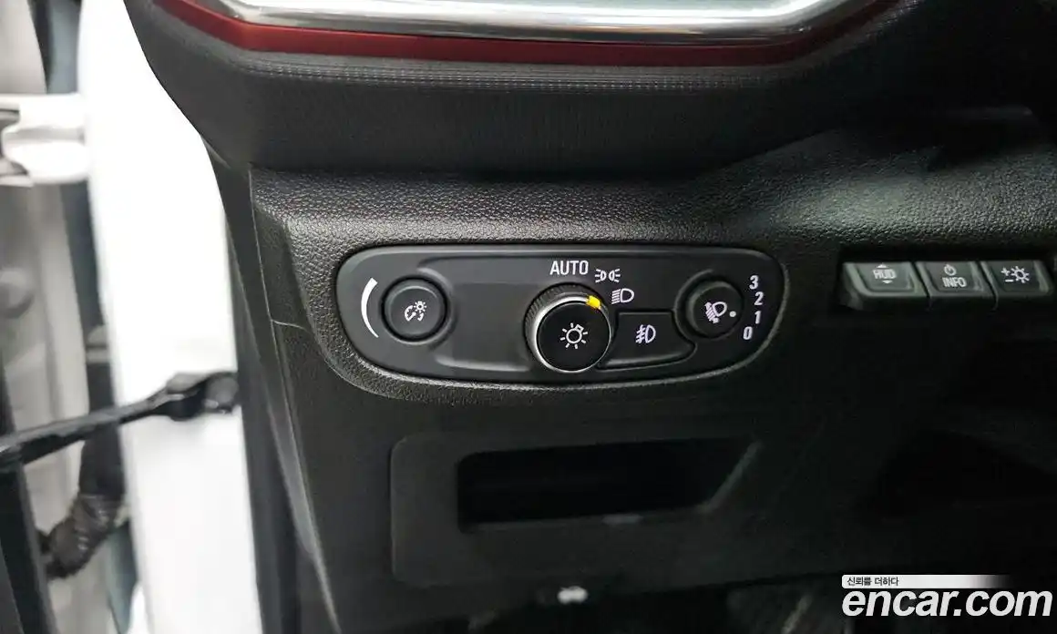 Chevrolet TrailBlazer 2021 1.3 Автомат в Москве № 238685, фото 10