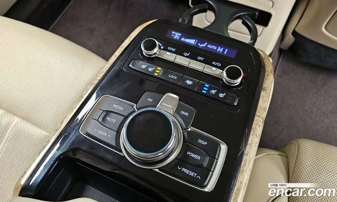 Genesis EQ900 2017 3.3 Автомат в Москве № 24292, фото 13