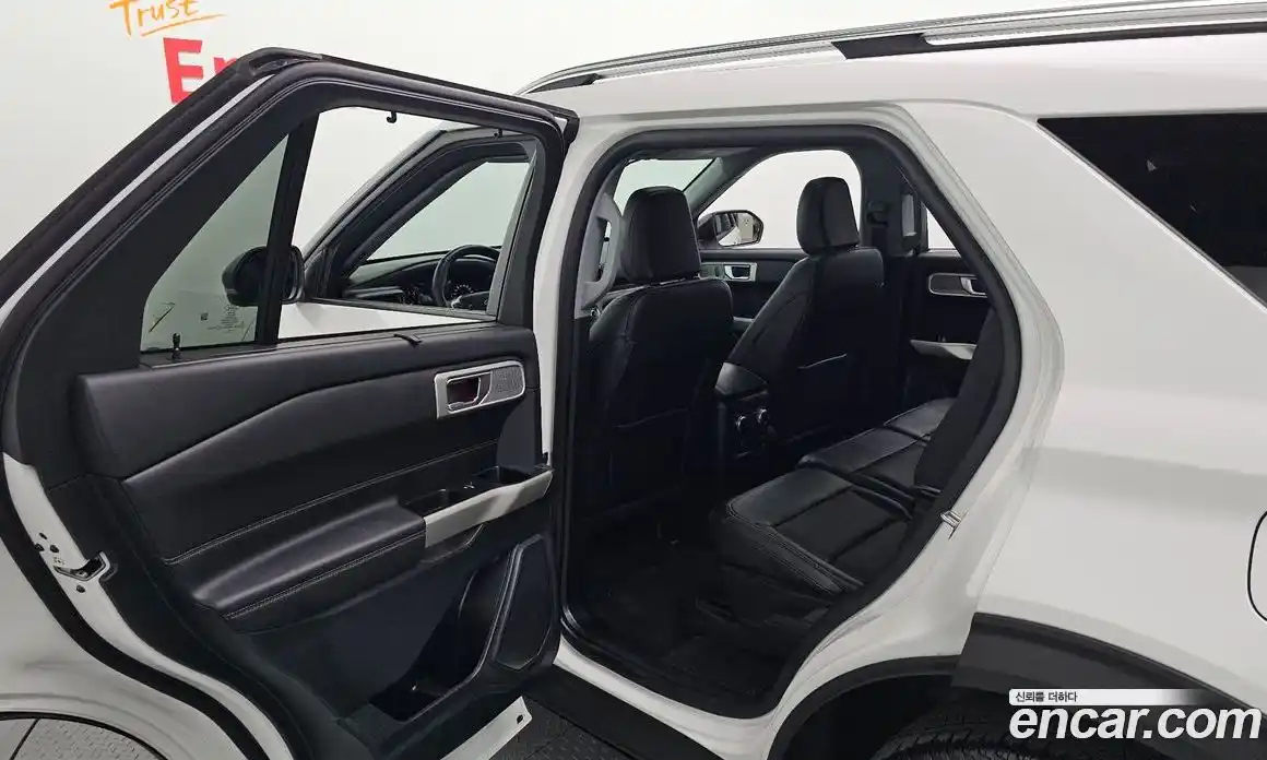 Ford Explorer 2023 2.3 Автомат в Москве № 255416, фото 1