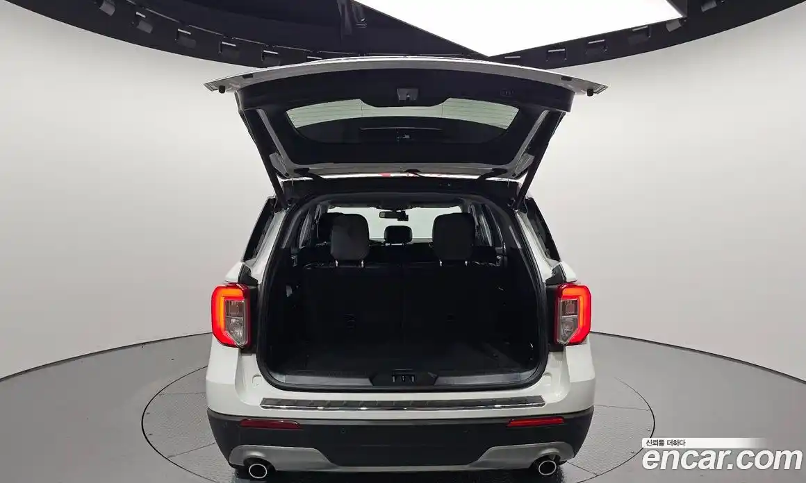 Ford Explorer 2023 2.3 Автомат в Москве № 255416, фото 4