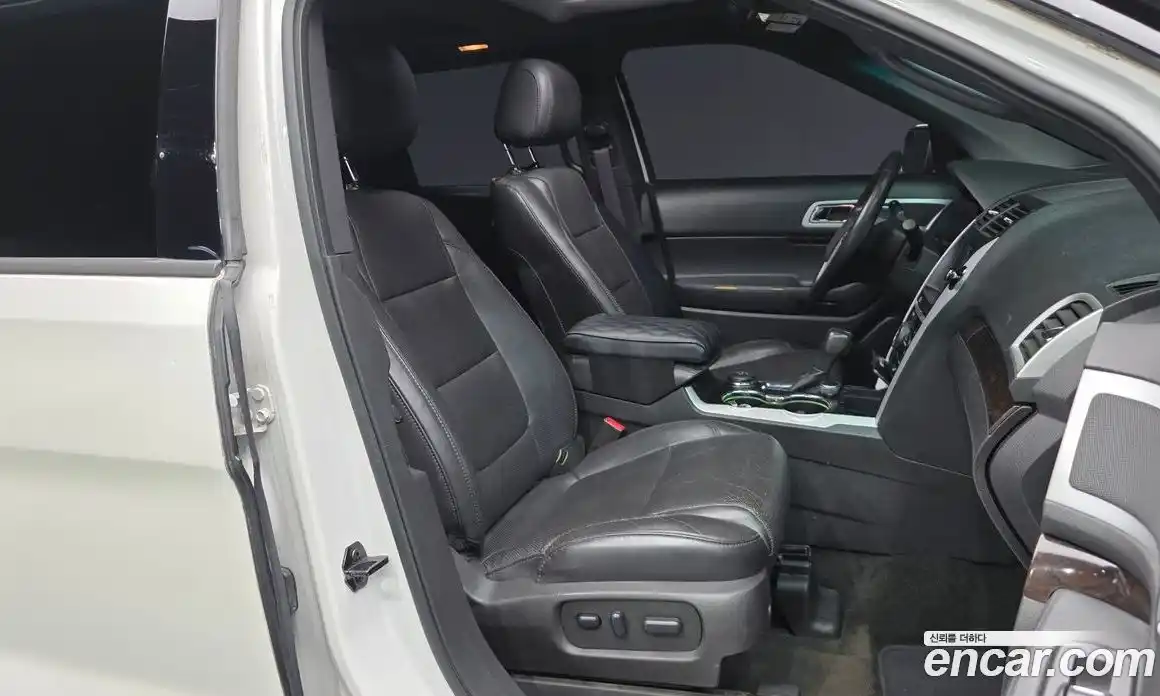 Ford Explorer 2015 3.5 Автомат в Москве № 255537, фото 19