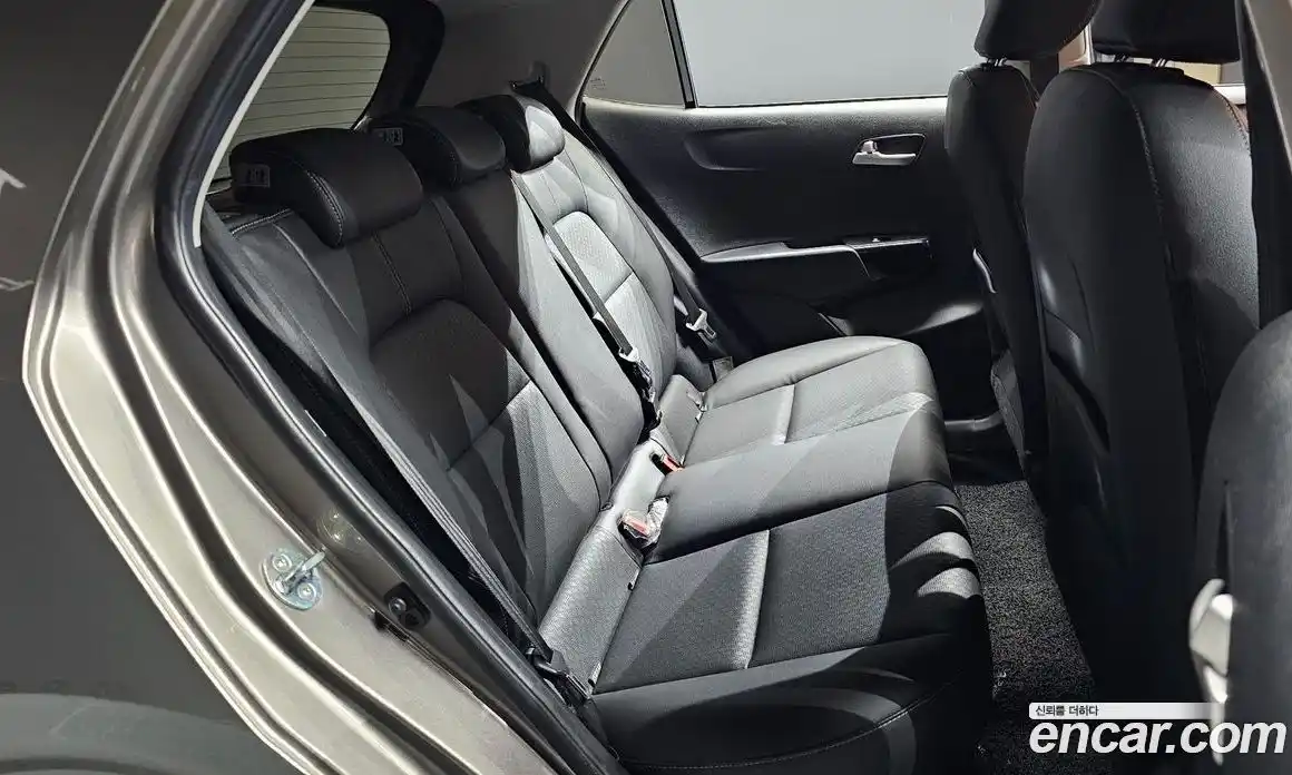 Kia Morning 2020 1.0 Автомат в Москве № 269659, фото 19