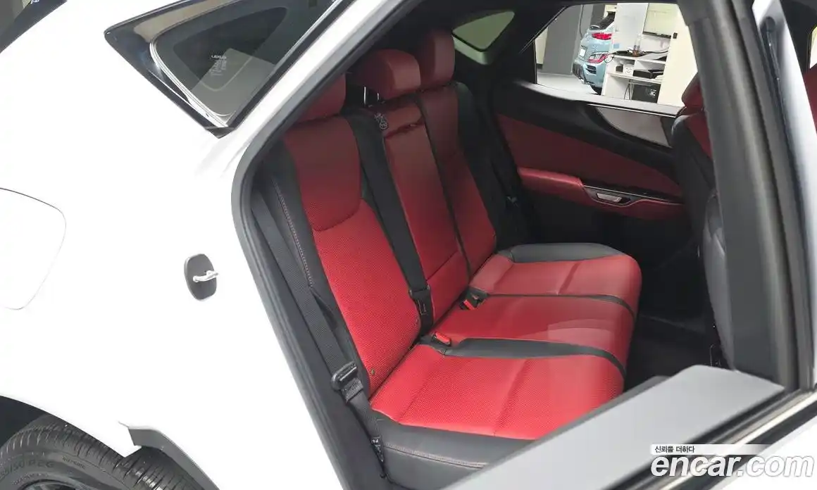 Lexus NX 2024 2.5 Автомат в Москве № 275399, фото 16