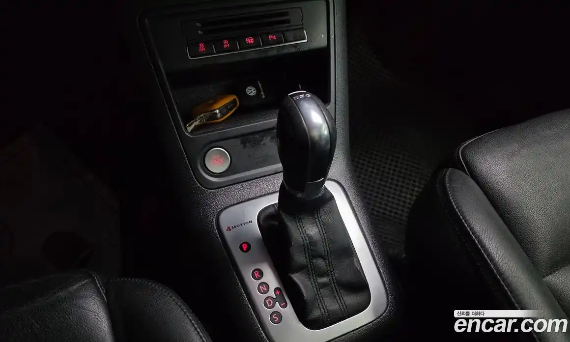 Volkswagen Tiguan 2013 2.0 Автомат в Москве № 277569, фото 3