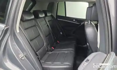 Volkswagen Tiguan 2013 2.0 Автомат в Москве № 277569, миниатюра 9