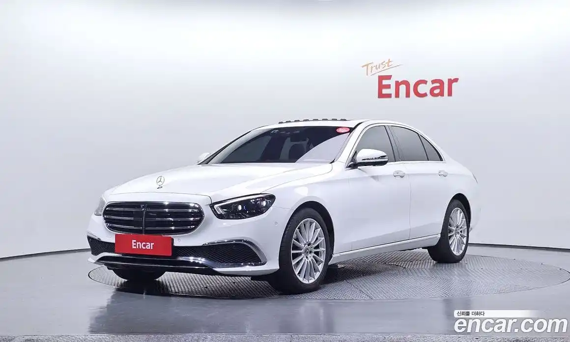 Mercedes-Benz E-Class 2023 2.0 Автомат в Москве № 286745, фото 17