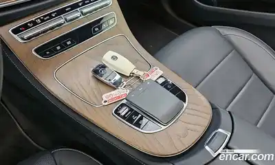 Mercedes-Benz E-Class 2023 2.0 Автомат в Москве № 286745, миниатюра 6