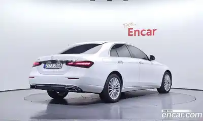 Mercedes-Benz E-Class 2023 2.0 Автомат в Москве № 286745, миниатюра 10