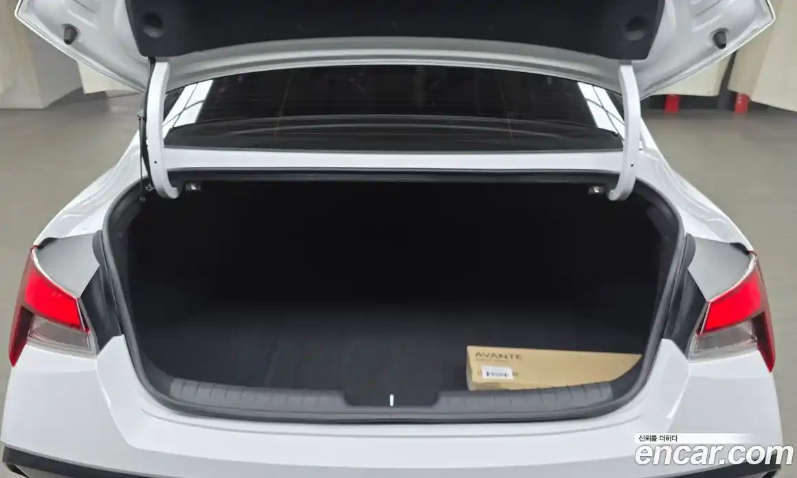 Hyundai Avante 2024 1.6 Автомат в Москве № 303916, фото 14