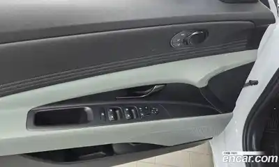 Hyundai Avante 2024 1.6 Автомат в Москве № 303916, миниатюра 2