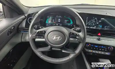 Hyundai Avante 2024 1.6 Автомат в Москве № 303916, миниатюра 10