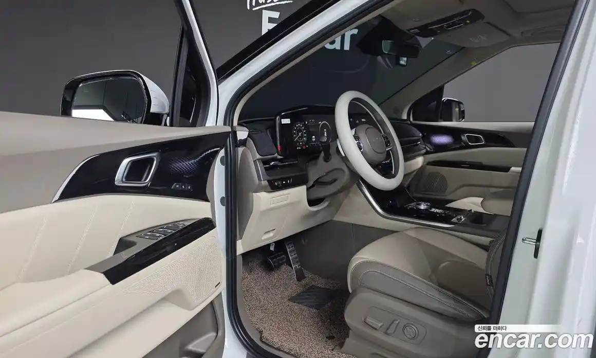 Kia Canival 2022 2.2 Автомат в Москве № 308412, фото 12