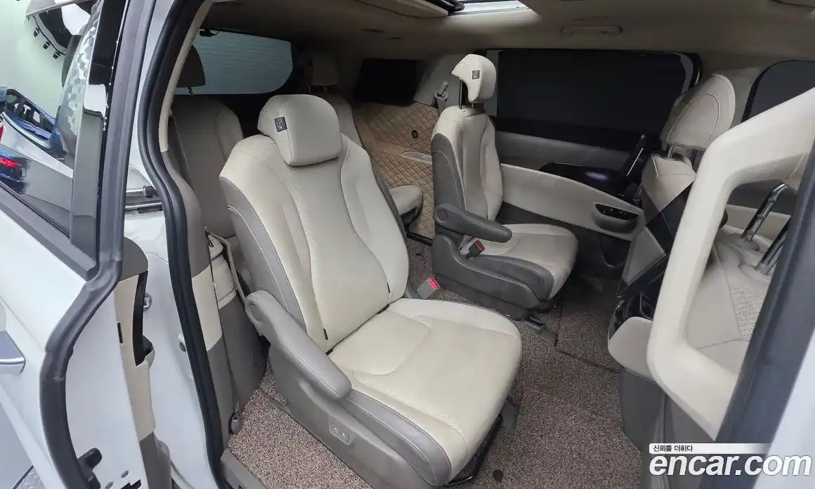 Kia Canival 2022 2.2 Автомат в Москве № 308412, фото 3