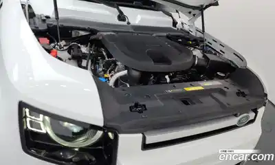 Land Rover Defender 2023 3.0 Автомат в Москве № 315479, миниатюра 4